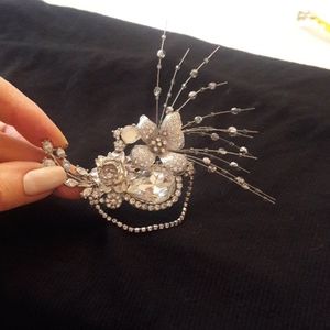 Chico's beautiful teardrop pin/brooch